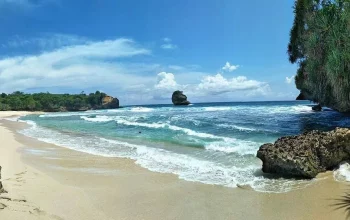 8 Pantai Terindah di Blitar, Pesona Wisata Bahari Jalur Lintas Selatan